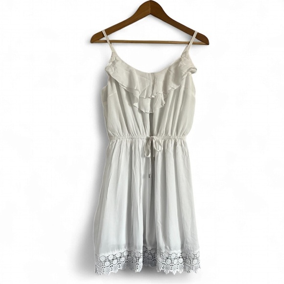 Dynamite Dresses & Skirts - Dynamite White Ruffle Mini Dress with Lace Hem